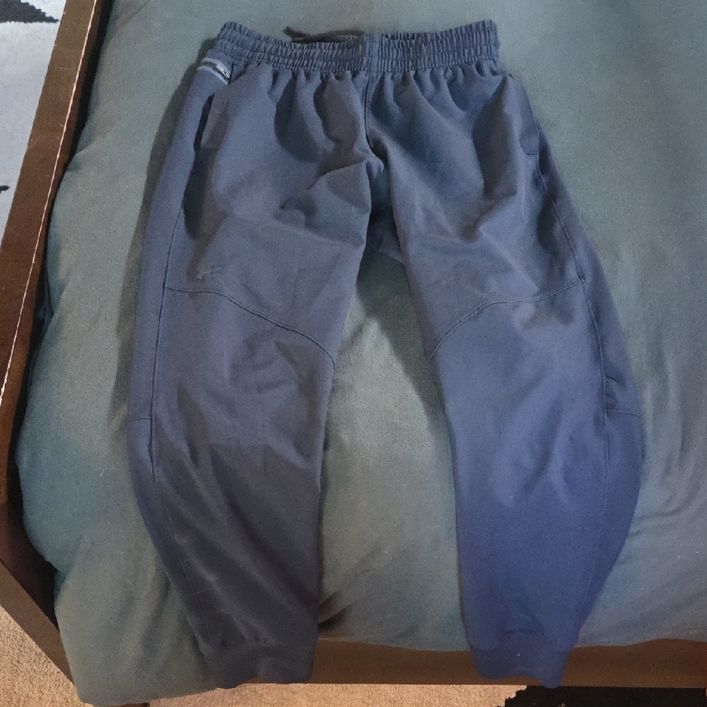 Womens Under Armour Black Athletic Joggers